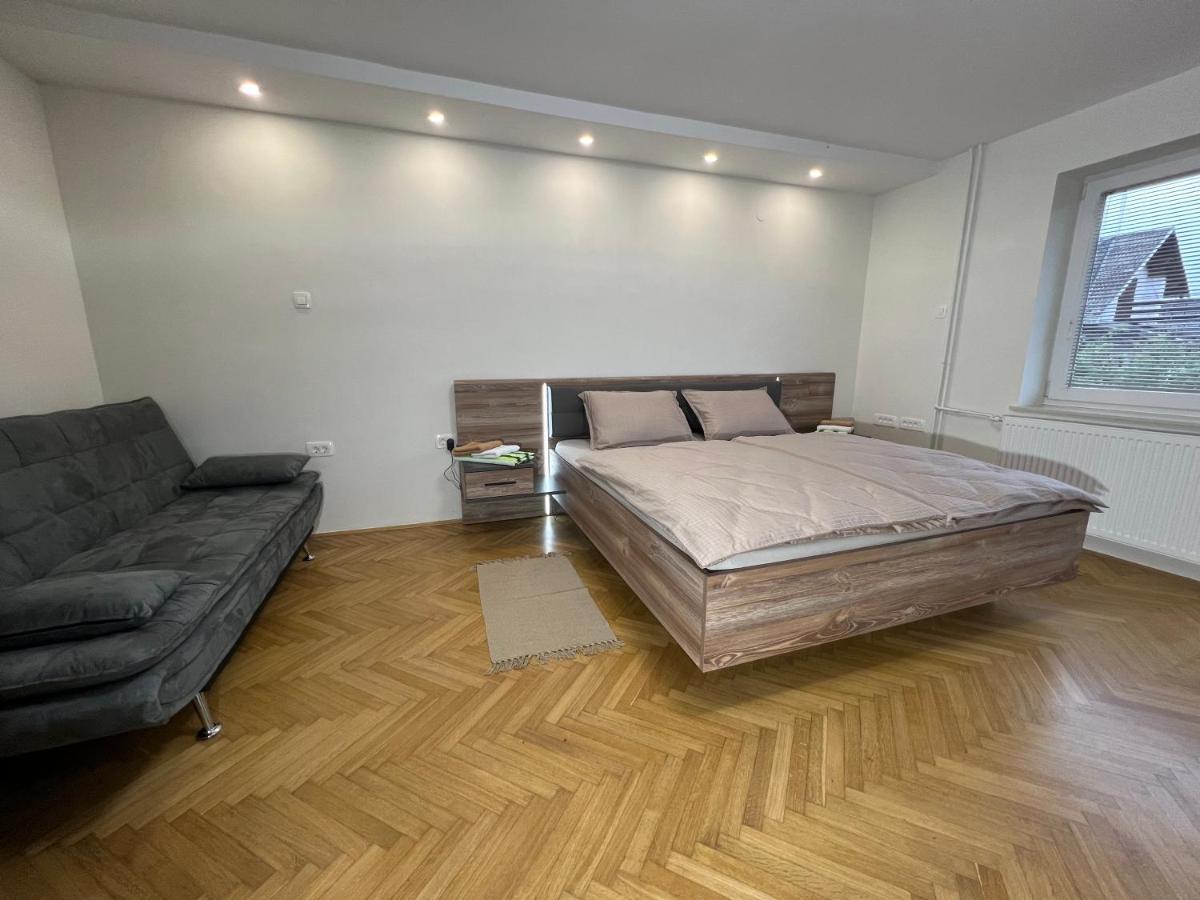 Visoko  Mici'S Apartments מראה חיצוני תמונה