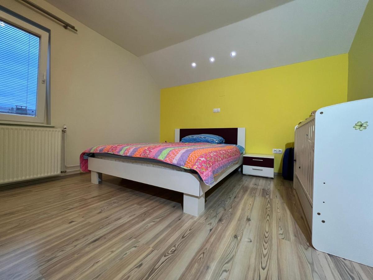 Visoko  Mici'S Apartments מראה חיצוני תמונה